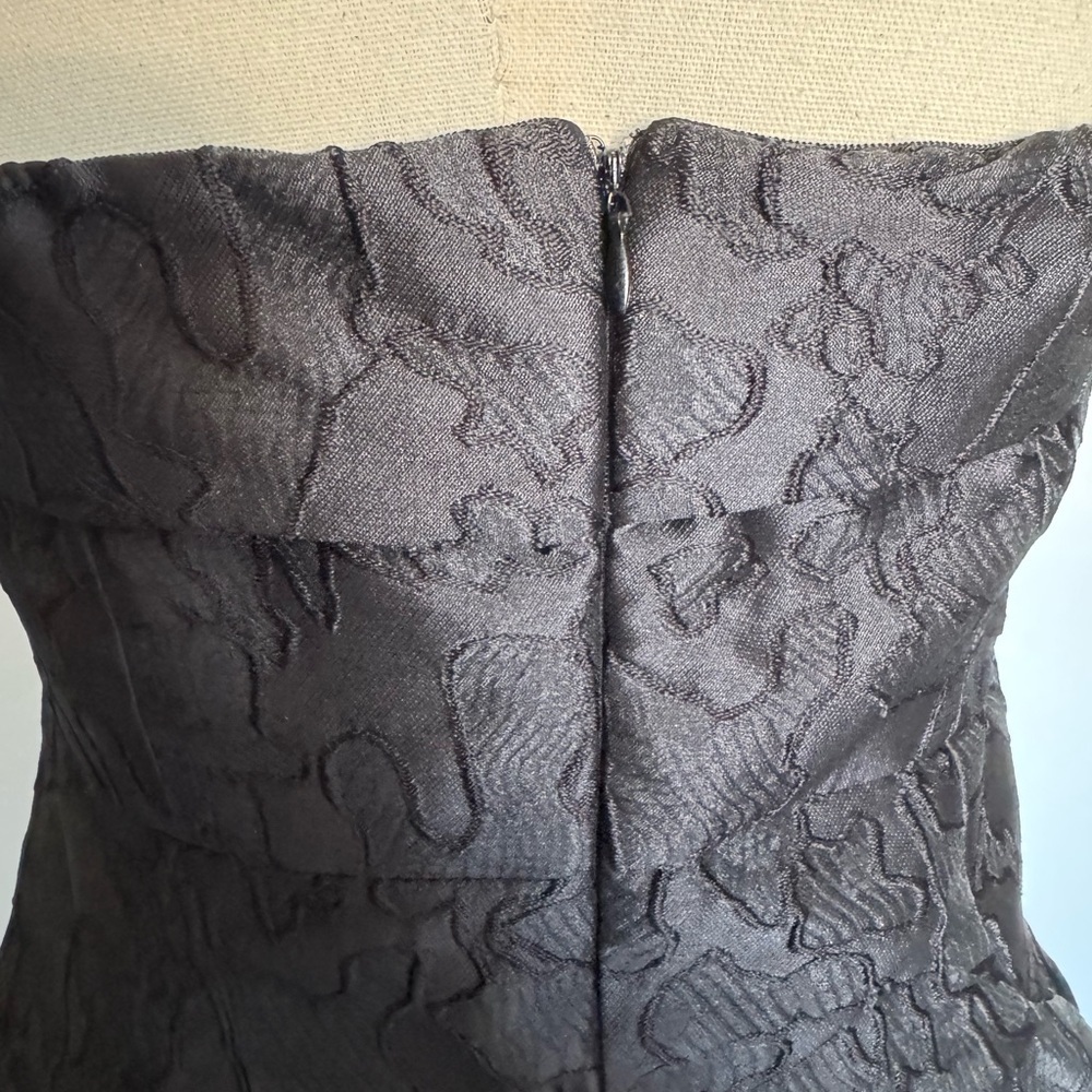 Elegant Black Textured Dress. Ptp 18” lenght 39”fully lined - Picture 8 of 12
